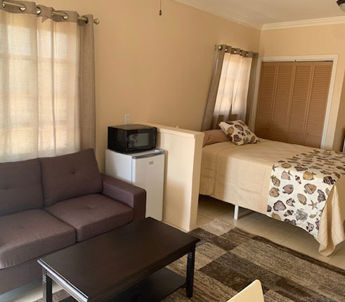 Book Deluxe Hotel Rooms in Colonel Hill Settlement, Bahamas